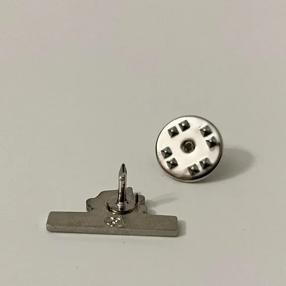 Meritor Logo Pin - Picture 5 of 8